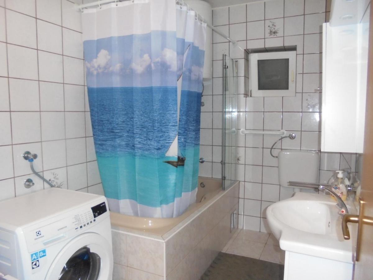 Apartment Maestral Сень Екстер'єр фото