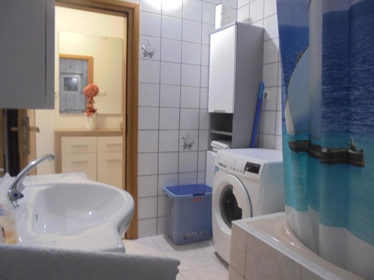 Apartment Maestral Сень Екстер'єр фото