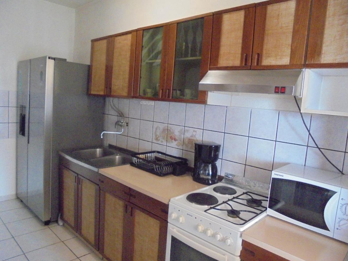 Apartment Maestral Сень Екстер'єр фото